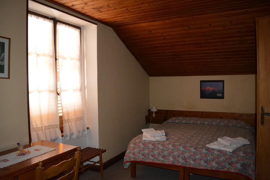 Hotel Villa Tedaldi Gressoney-Saint-Jean Exterior foto